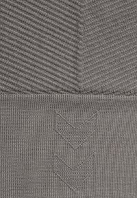 Hummel HMLTIFFY SEAMLESS - Sport-bh met light support - charcoal grey