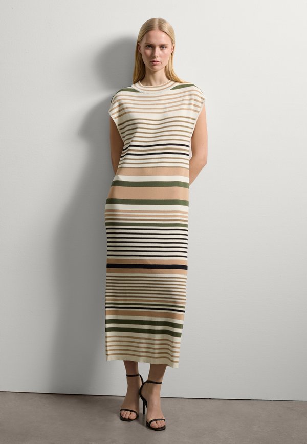 STRIPED - Strickkleid
