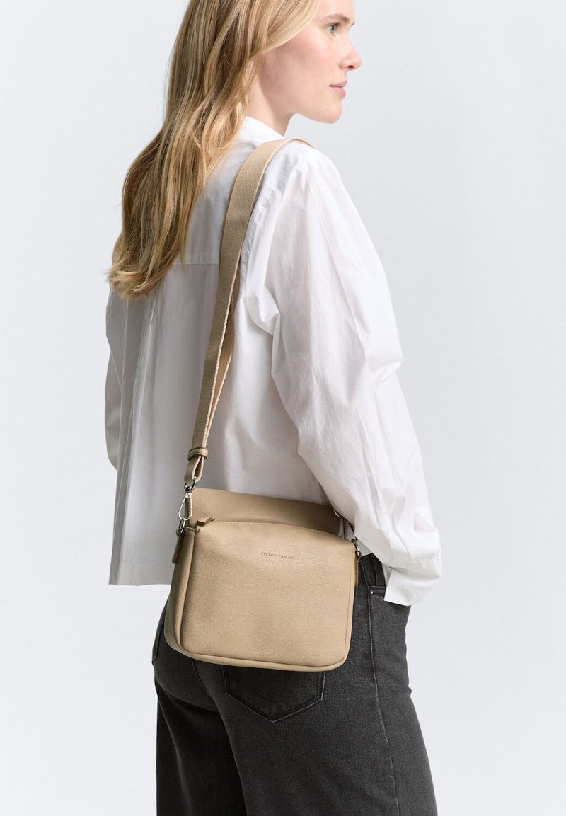 TOM TAILOR TTRELLA - Cross body bag - taupe   taupe