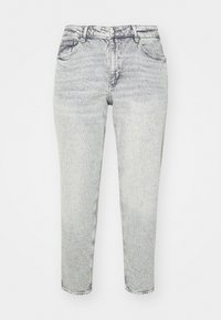 Vero Moda Curve VMCTESSA MOM - Slim fit -farkut - light grey denim