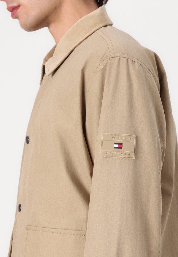 SHORT WALKING JACKET - Light jacket - camel2