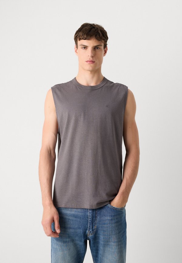 TANK - Top - tornado2