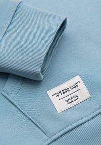 Non sélectionné, light blue