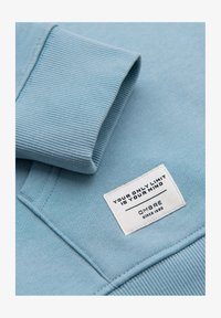 Non sélectionné, light blue