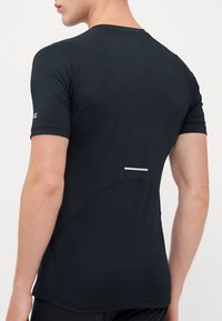 Champion TRAINING KOMPRESSION - Sport T-Shirt - black