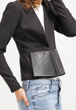 Blazer - black