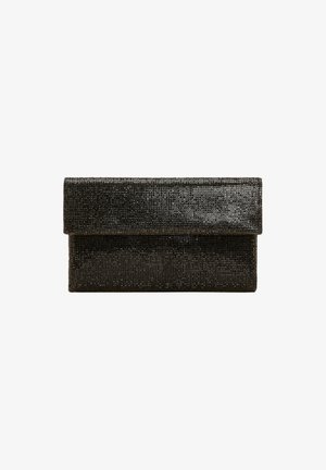 Borsa a busta nera e luccicante con un design elegante a patta ripiegata, che mette in mostra una superficie texturizzata che riflette la luce.