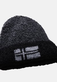 Beanie invernale lavorato a maglia di colore grigio scuro con un tessuto testurizzato e un bordo nero caratterizzato da un motivo a croce grigio.