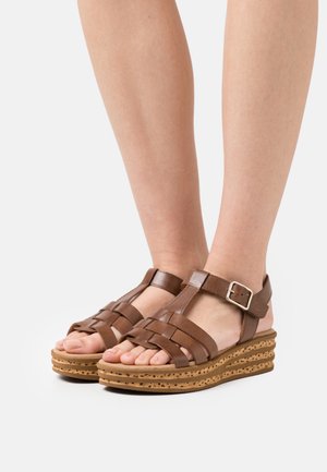 Gabor Platform sandals - peanut