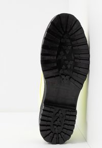 Even&Odd Botines con plataforma - neon yellow