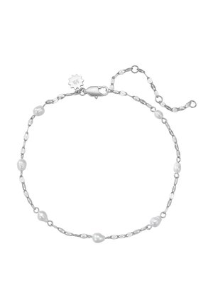 Zarter Silberkettenarmband mit fünf unregelmäßigen weißen Perlen und einem Karabinerverschluss mit verstellbarem Verlängerungskettchen.