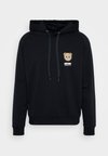CARRY OVER - NEW BEAR HOODIE - Koszulka do spania
