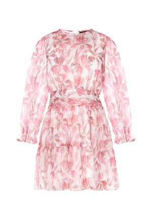 Blomstret kjole med gennemskinneligt, let stof i nuancer af pink, lange pufærmer, bånd i taljen og et lagdelt skørt.