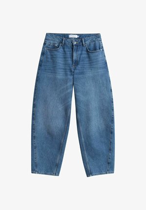 Siniset korkeavyötäröiset rentomalliset farkut, joissa edessä nappi- ja vetoketjusuljin, vyölenkit ja viiden taskun malli valkoisella taustalla.