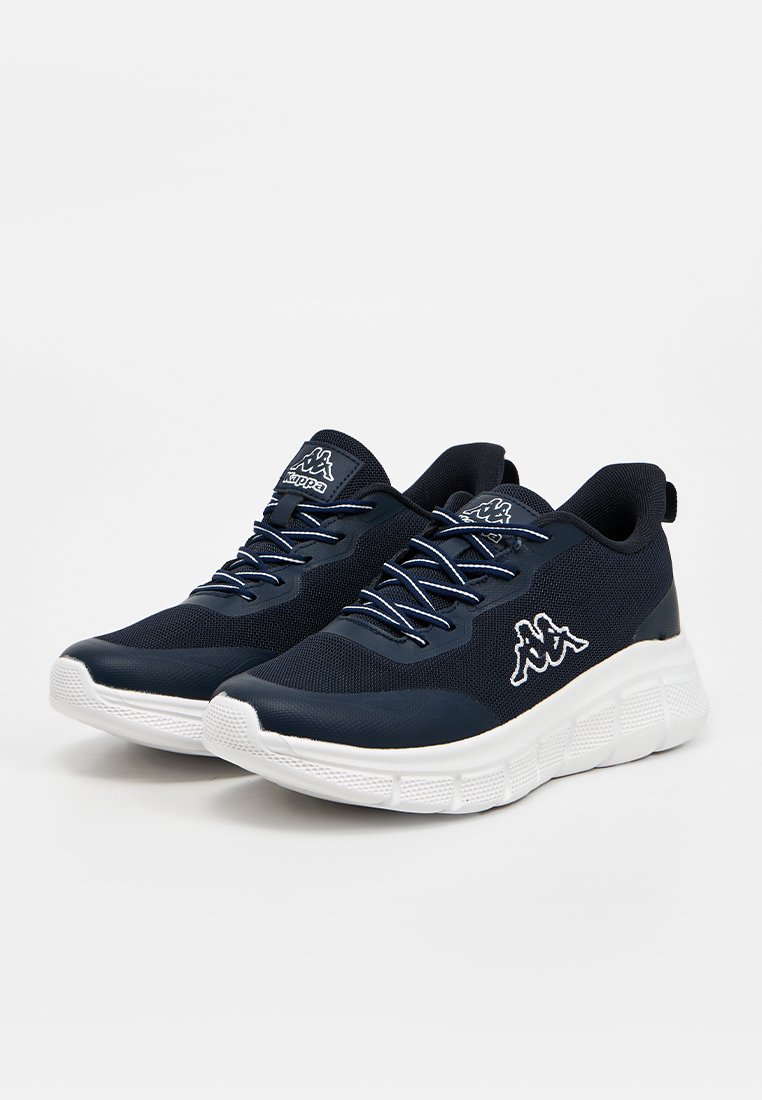 Sneaker low