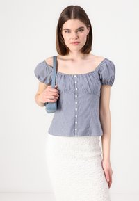 Hollister Co. SLIM PRETTY BUTTON THRU - Blus - pastry
