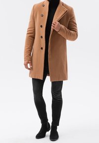 Ombre Korte frakker - beige