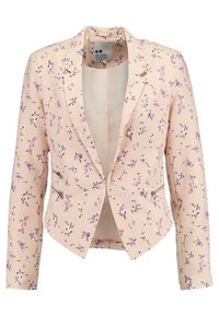 Světle růžový dámský blazer s malým fialovým a bílým květinovým potiskem, dlouhé rukávy, klopový límec a dvě zipové boční kapsy.