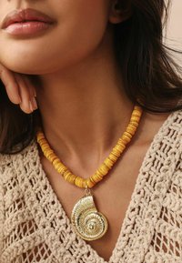 Next Collar - gold tone