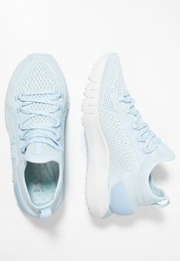 Under Armour Scarpe da corsa su strada - blue