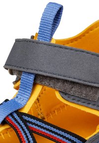 Affenzahn BREEZY - Sandalias - grau