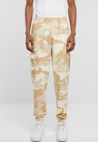Urban Classics WIDE CAMO - Cargo hlače - simplesandcamo
