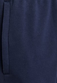 Hummel HMLGO BERMUDA - Sport rövidnadrágok - marine