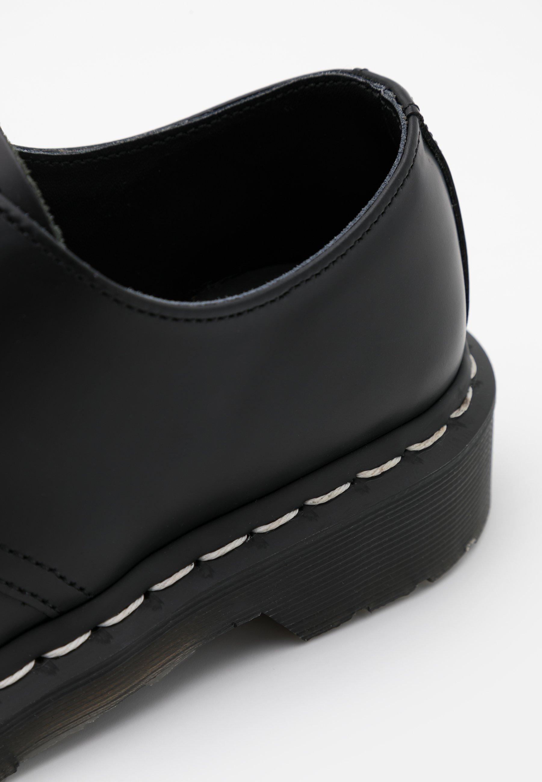 dr martens basse borchie