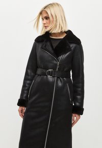 Cesare Gaspari Abrigo de invierno - black