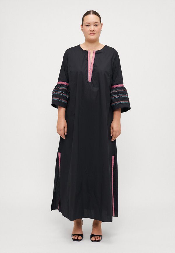 UNICUM - Maxi dress