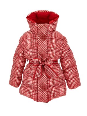 Piumino rosso e bianco con motivo, colletto alto e cintura annodata in vita, maniche lunghe, design trapuntato e texture imbottita.