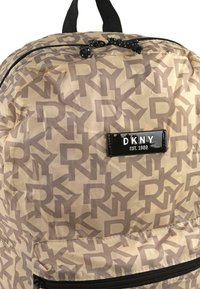 DKNY PACKABLE - Mochila - pebble  stone