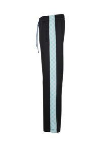 Crne trenirke s vertikalnim svijetloplavim uzorkom. Imaju elastičnu struk, povlačnu šnalu i bočnu džep.