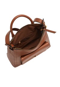Sac à main en cuir marron au design structuré, avec une anse supérieure, fermeture éclair et un intérieur spacieux comprenant une poche plaquée. Texture lisse.