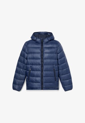 Veste rembourrée bleu marine avec capuche, featuring des sections matelassées horizontales, une fermeture éclair à l'avant et deux poches latérales zippées. Texture lisse.