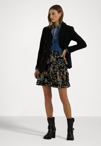 Lauren Ralph Lauren FLORAL RUFFLE TRIM GEORGETTE MINISKIRT - Minisukňa - black/multi