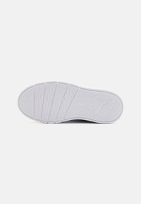 Puma COURTFLEX V3 UNISEX - Chaussures de running sur route - pale plum/white