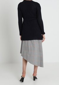 KIOMI Vest - dark blue