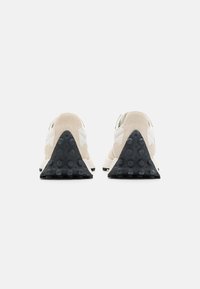 New Balance WS327 - Tenisky - linen