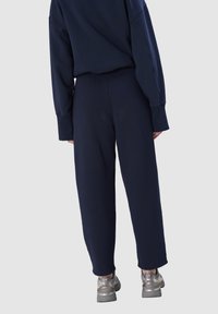 True Religion WILLOW granatowy