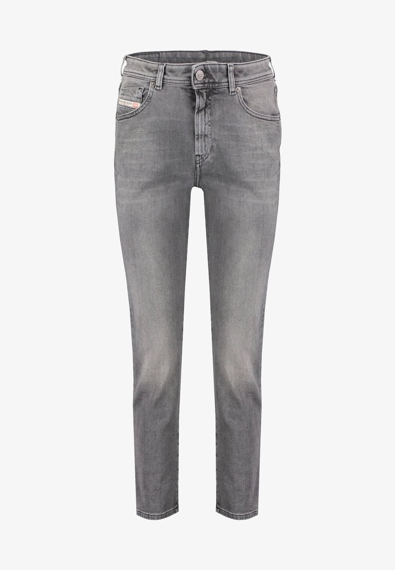 Jean gris coupe slim avec cinq poches, fermeture par bouton, et décoloration subtile sur l'avant des cuisses et des genoux.