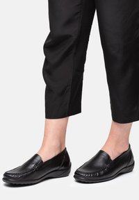 Waldläufer Mokassin - schwarz