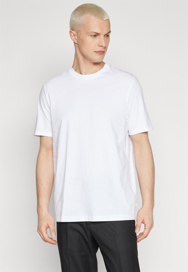 CHRISTIAN - Basic T-shirt2