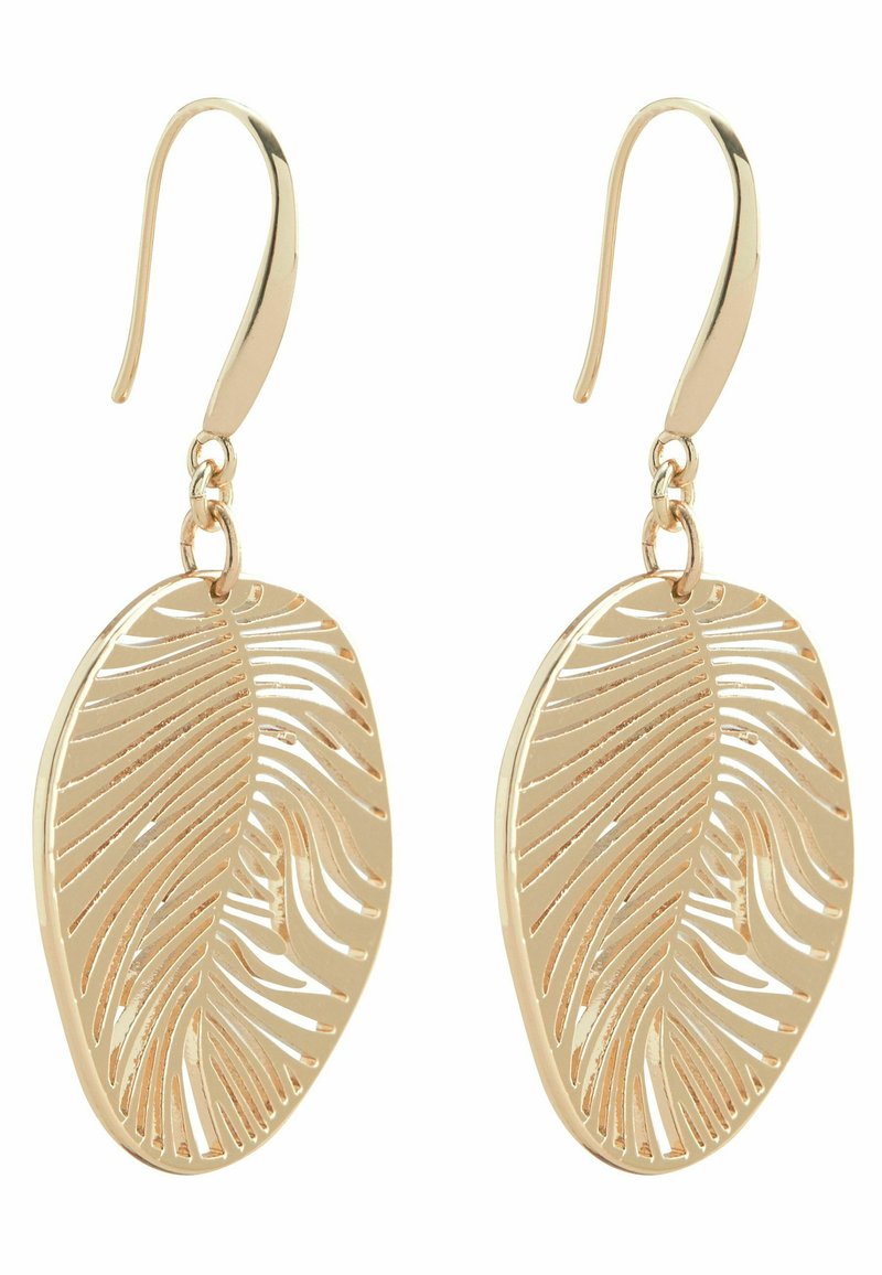 Goldfarbene Ohrringe mit einem blattförmigen Design, das ausgeschnittene Details und eine glatte Oberfläche aufweist. Mit einem Hakenverschluss an der Oberseite.