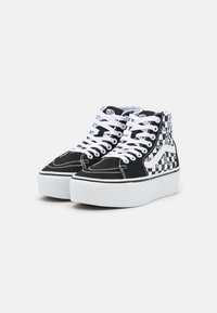 Vans SK8-HI TAPERED STACKFORM - Baskets montantes - black/true white