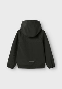 Schwarze Kapuzenjacke aus strukturiertem Material, mit elastischen Bündchen und einem reflektierenden Streifen auf der Rückseite. Glattes, minimalistisches Design.
