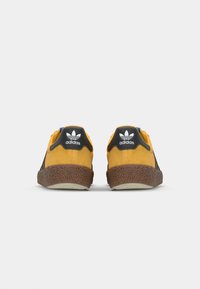adidas Originals MONTREAL UNISEX - Sportbačiai - crew yellow/core black