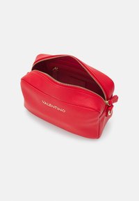 Valentino Bags BRIXTON - Torba preko tijela - rosso