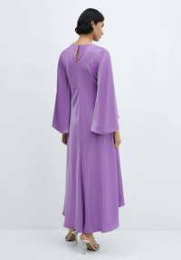 Mango ROSA-A - Maxi šaty - purple
