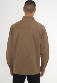 Threadbare SHACKET CHURCH - Hemd - brown